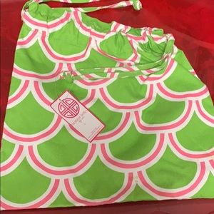 Drawstring closure wet bag